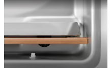 Plaque d'insertion inclinée pour produit liquide