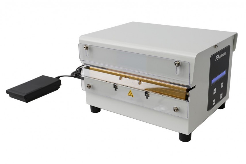 Lamino 302 avec pédale